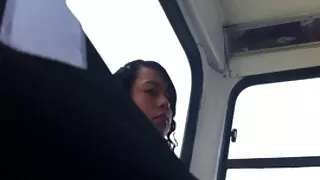 خوبصورت شام لارنس اور Mckenzie Miles میں سکس ایرانی طولانی ایک کٹر threesome کے