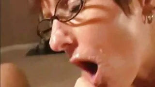 سینگ کتیا Jynx بھولبلییا دیتا سکس اه و ناله ایرانی ہے ایک گہری نوجوانوں کو حلق