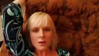 سرخ بالوں والی کلیپ سکس ایرانی خفن slut سے پتہ چلتا ہے ایک نوجوان petite لڑکی چوستے کرنے کے لئے کس طرح
